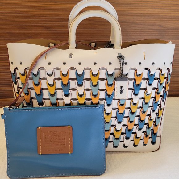 Coach 1941 Rogue Tote Color-Block Chain Link. - Picture 2 of 15